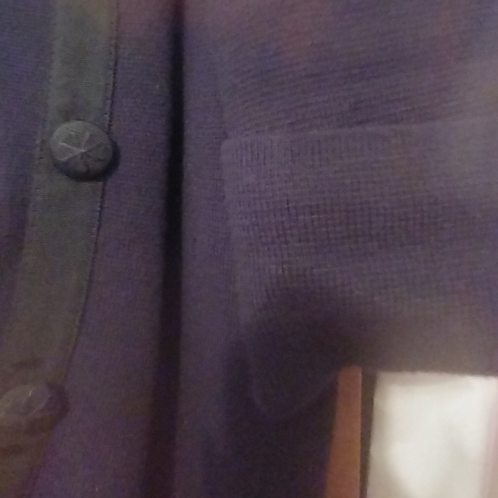 4/$25 Button down sweater - Picture 3 of 6